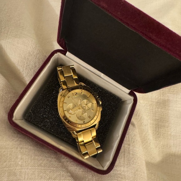 Coach Watch - Picture 1 of 5